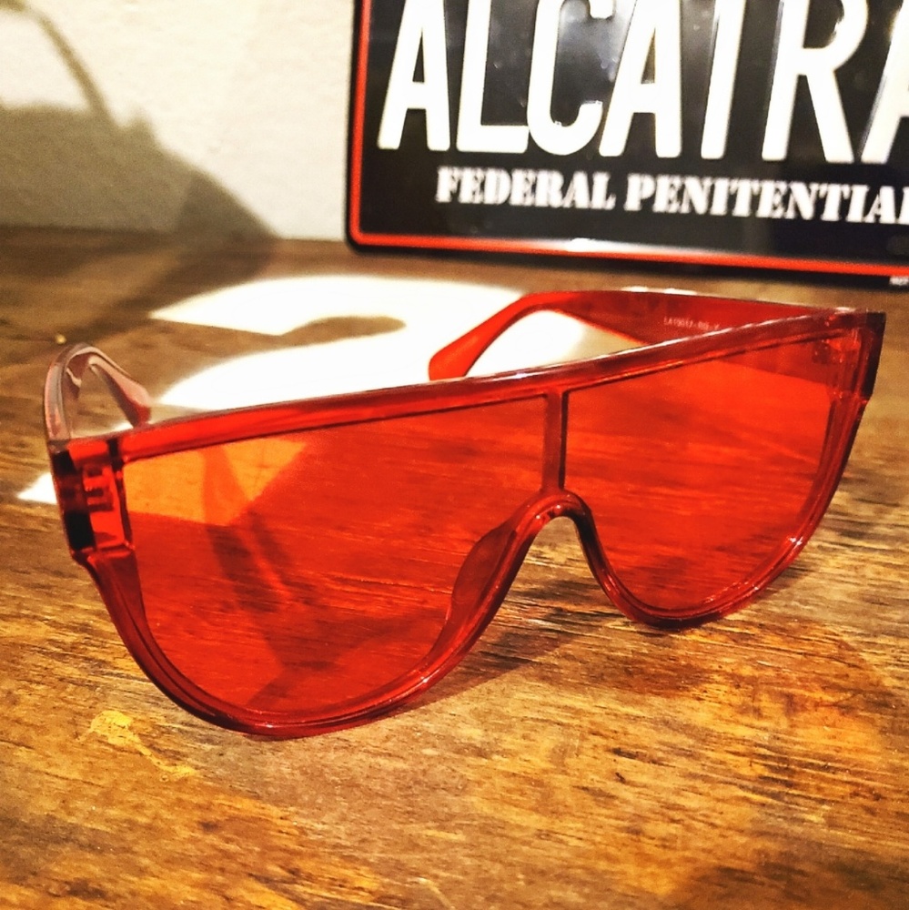 NEW CLEAR RED TINTED SUNGLASSES
